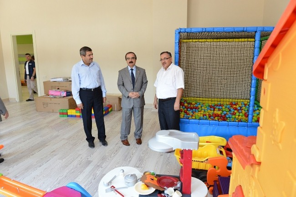 Vali Coş Burç Vural Eğitim Kampüsünü Gezdi