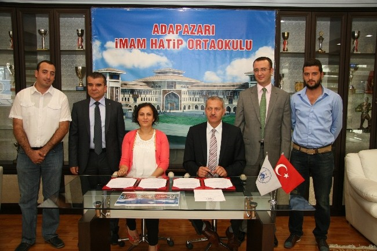 Adapazarı Belediyesi İmam Hatip Ortaokulu Yaptırıyor