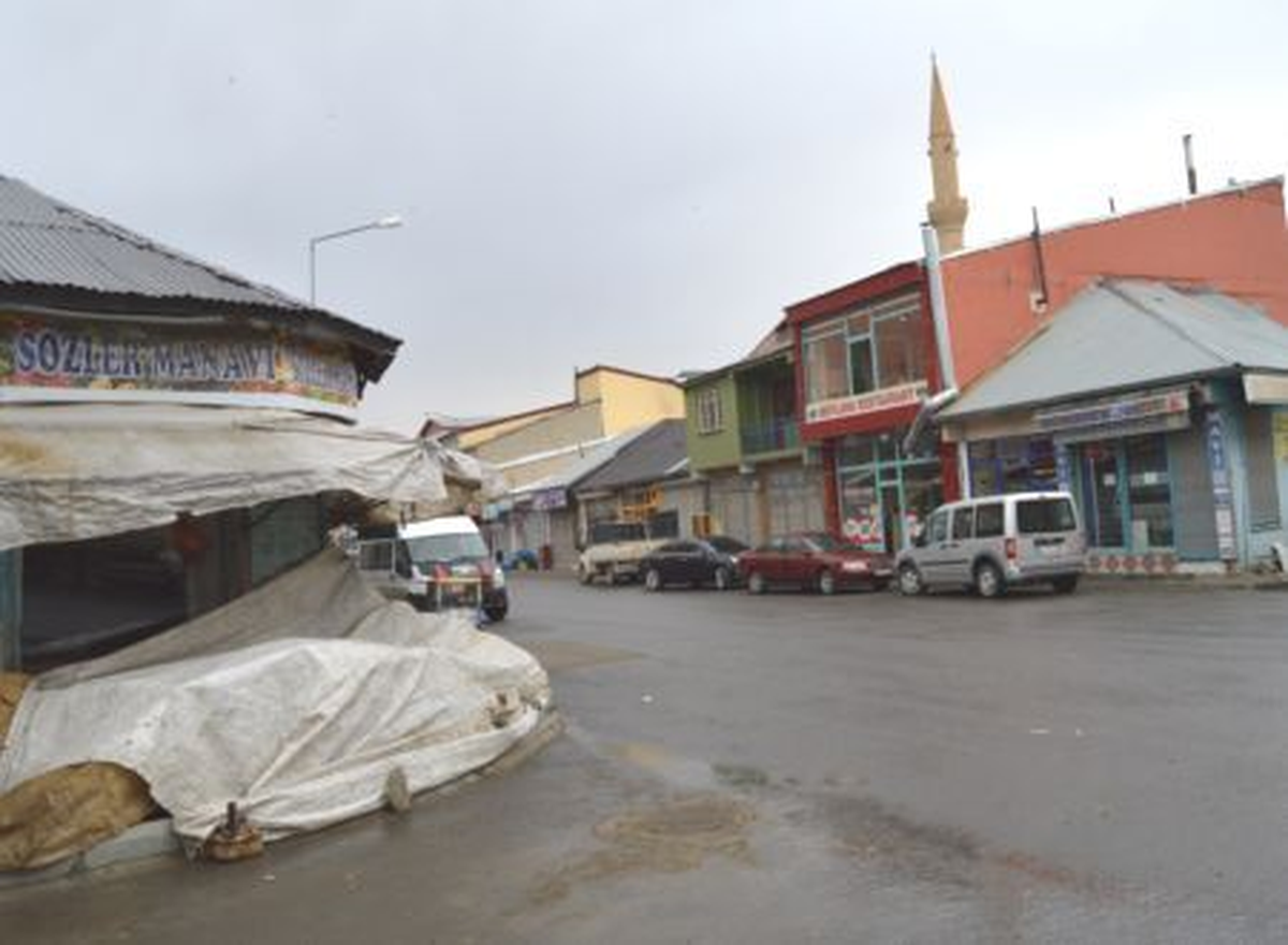 Ağrı\'da Sağanak Yağış