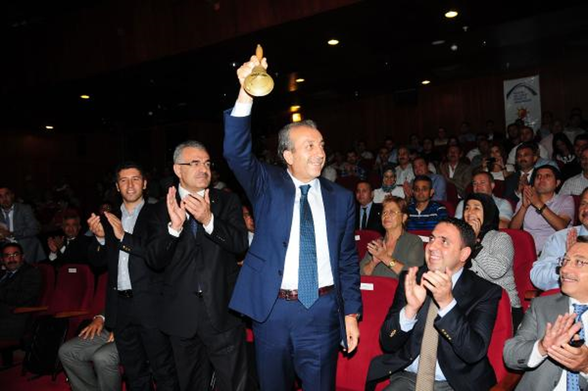 Bakan Eker: Bayramda Kurbanlık Sıkıntısı Yaşanmayacak