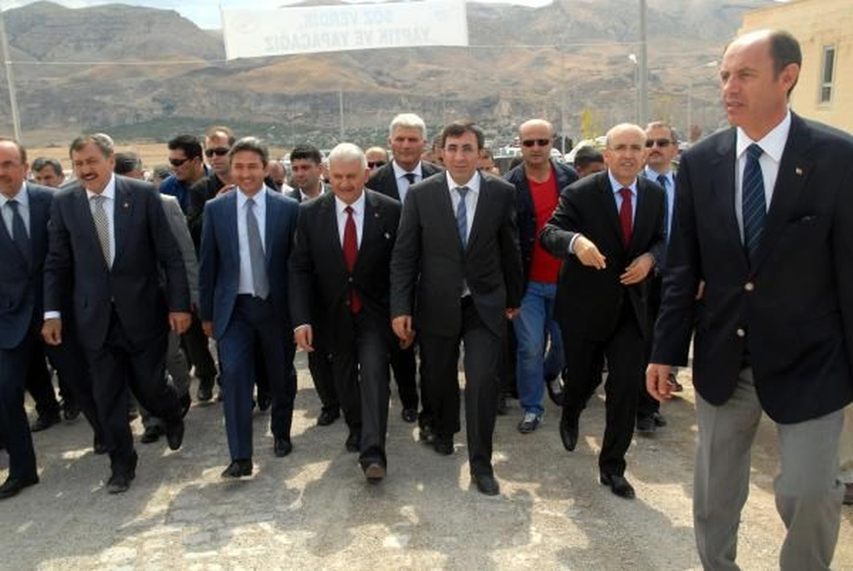 Bakanlar Eroğlu,yılmaz ve Şimşek Mardin\'de