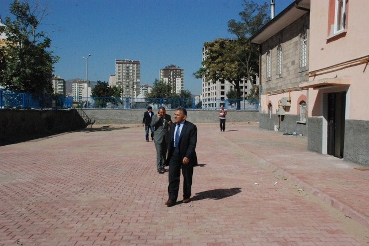 Başkan Büyükkılıç Okullarda Yapılan Çalışmaları İnceledi