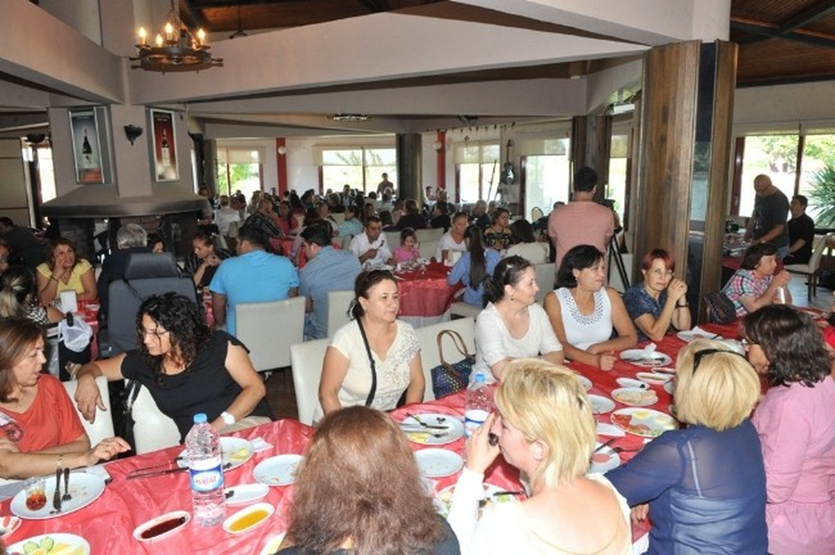 Bucalı Kadınlardan Başkan Tatı\'ya "Tamnot"