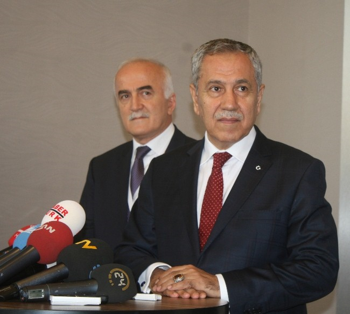 Bülent Arınç: "Angela Merkel Gücünü Korumuştur"