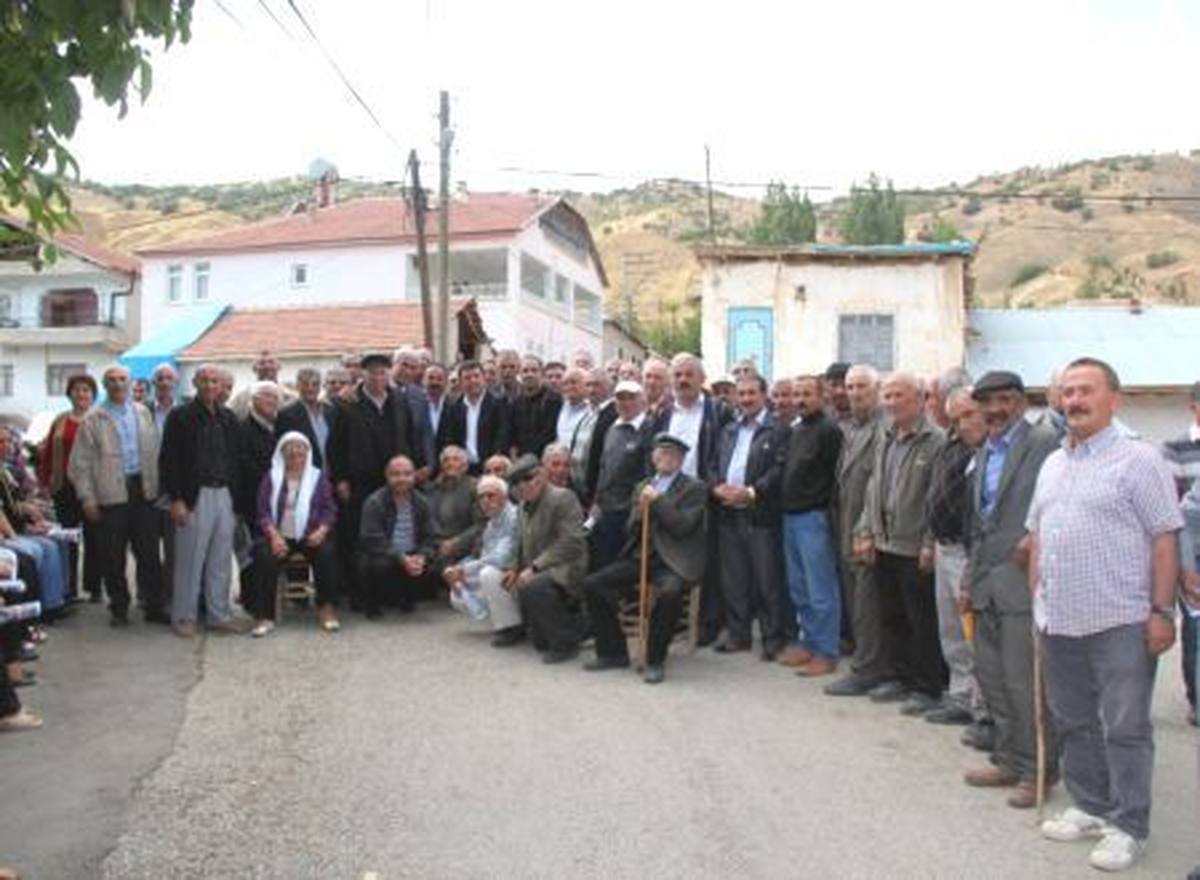CHP Malatya Milletvekili Ağbaba Hekimhan\'da Temaslarda Bulundu