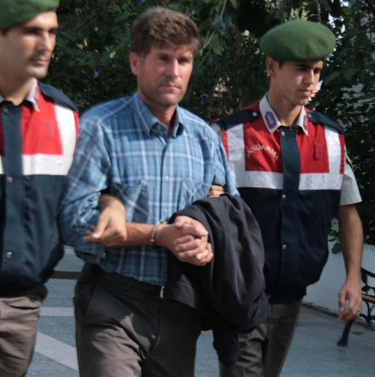Domuz Sanıp Amcasını Öldürdü