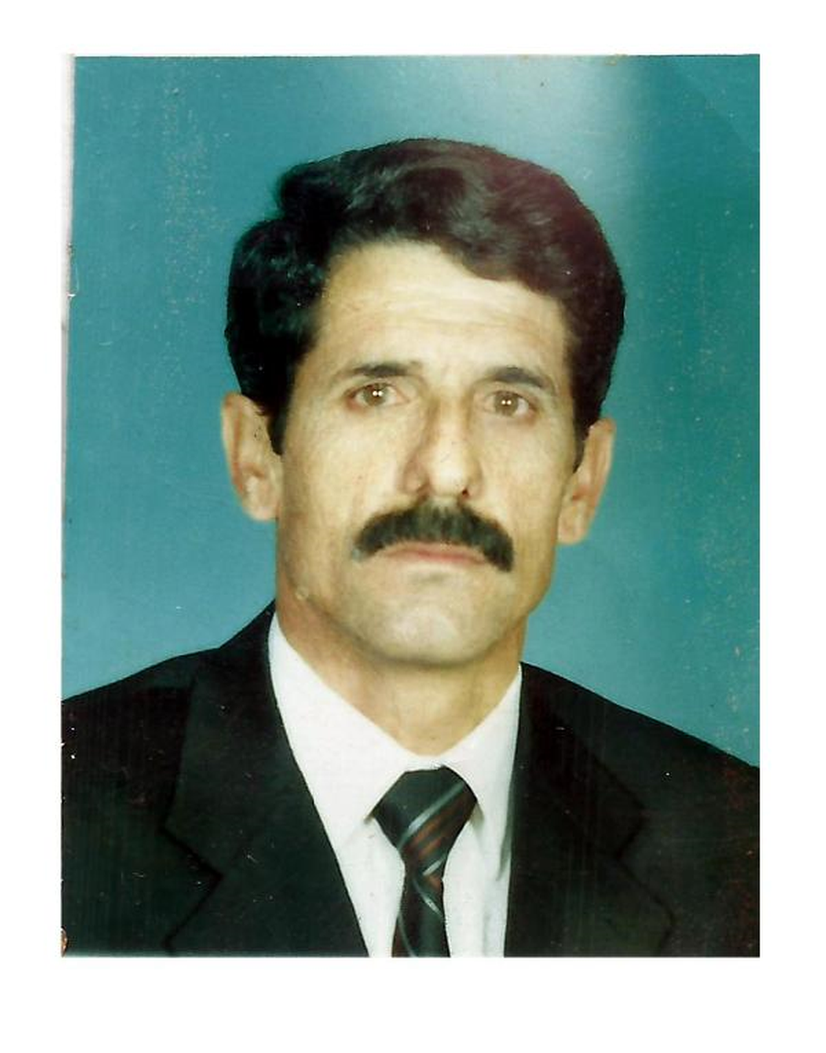 Eski Muhtar İntihar Etti