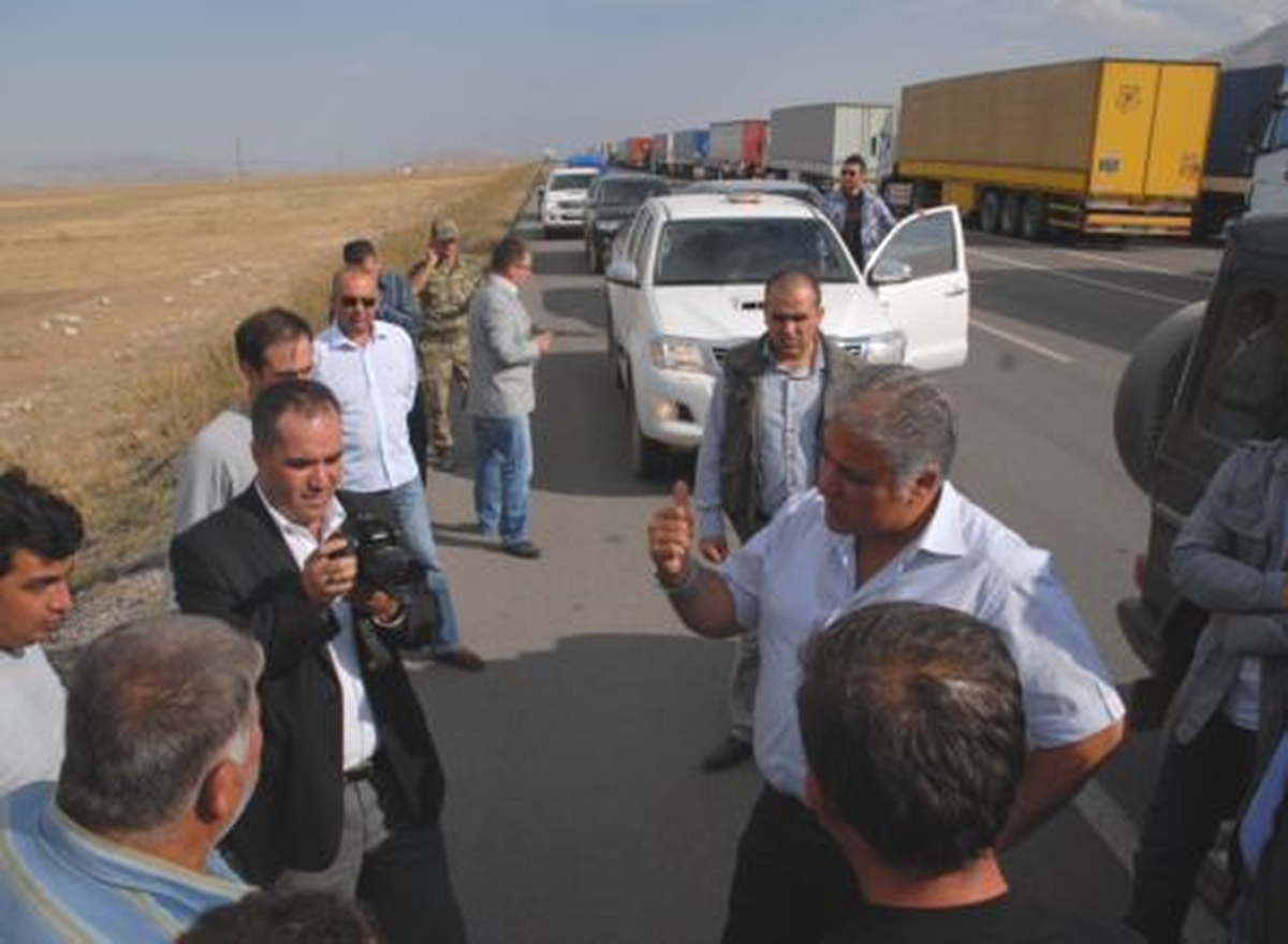 Gürbulak Sınır Kapısı\'nda Yoğunluk