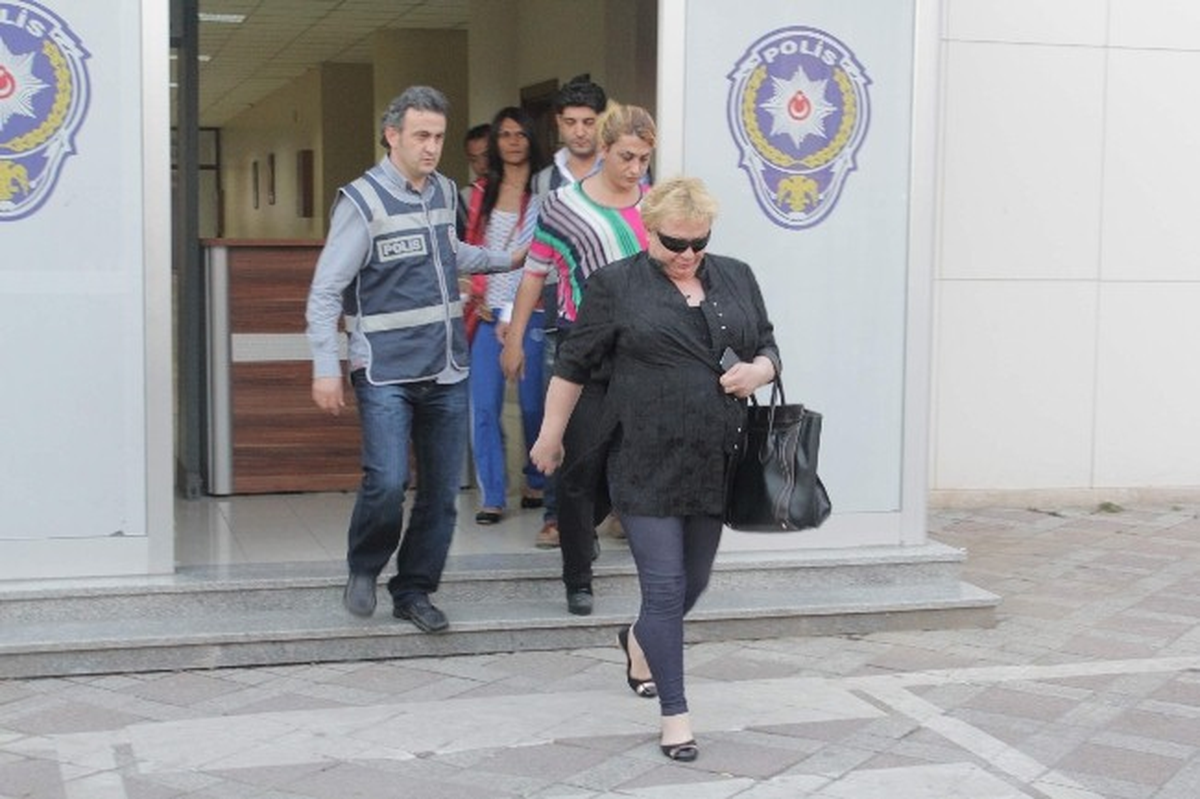 Kocaeli\'de Fuhuş Operasyonu