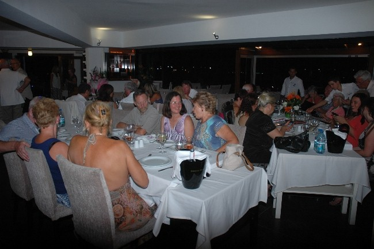 Marinanın En Yaşlı Çiftine Süpriz Parti