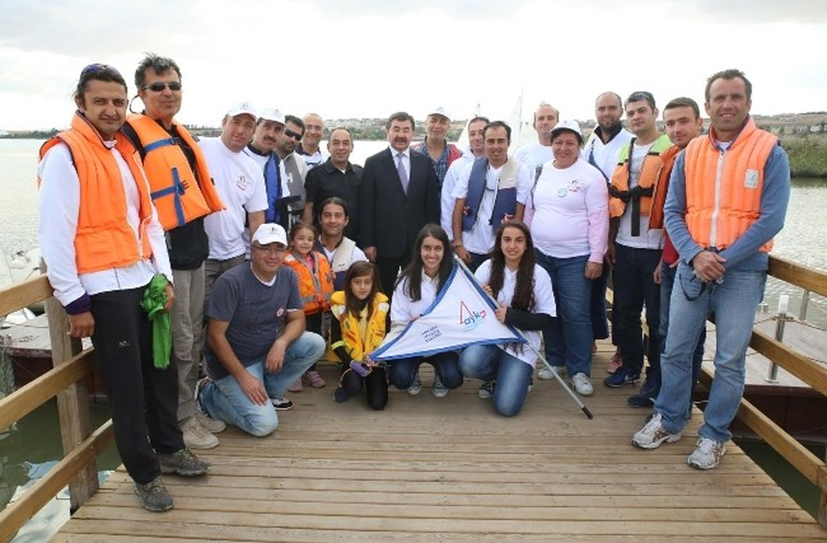 Şenliğe Yelken Açtılar