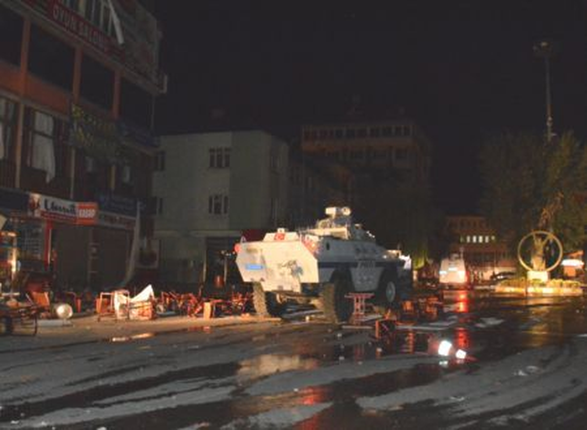 Tunceli\'de "Birahane" Gerginliği