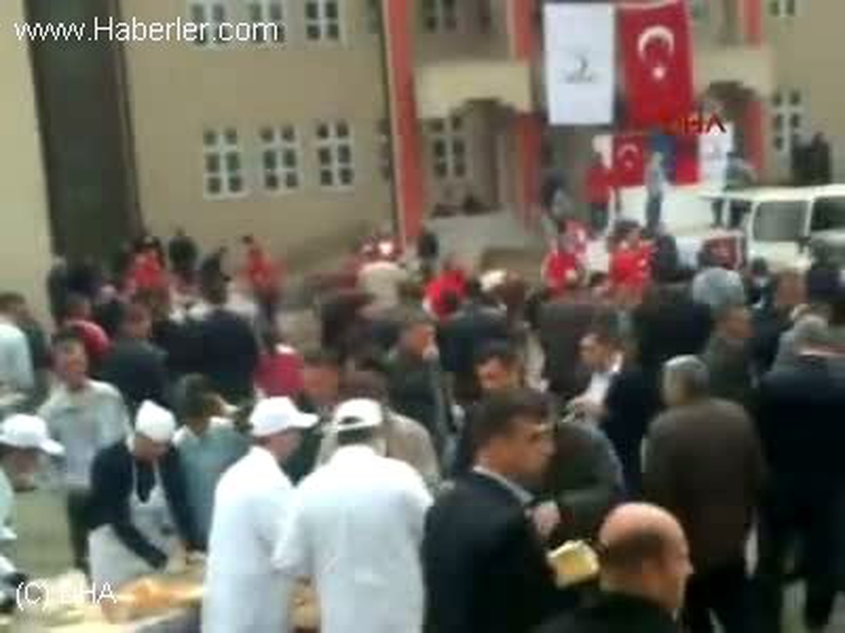 Türk Kızılayı\'ndan Kosova\'ya Kurban Desteği
