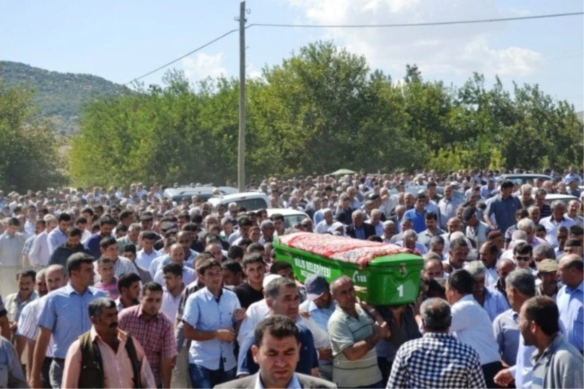 Vali Tapsız, Cenaze Törenine Katıldı