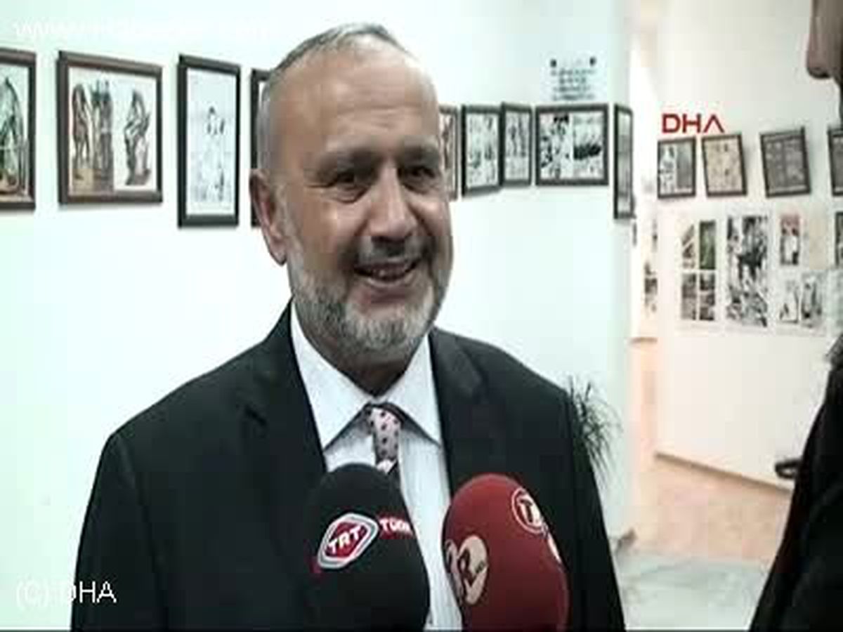 12. Abdülhamid Han\'ın Torunu Abdülhamid Kayıhan Osmanlı, Kosova\'da Panele Katıldı