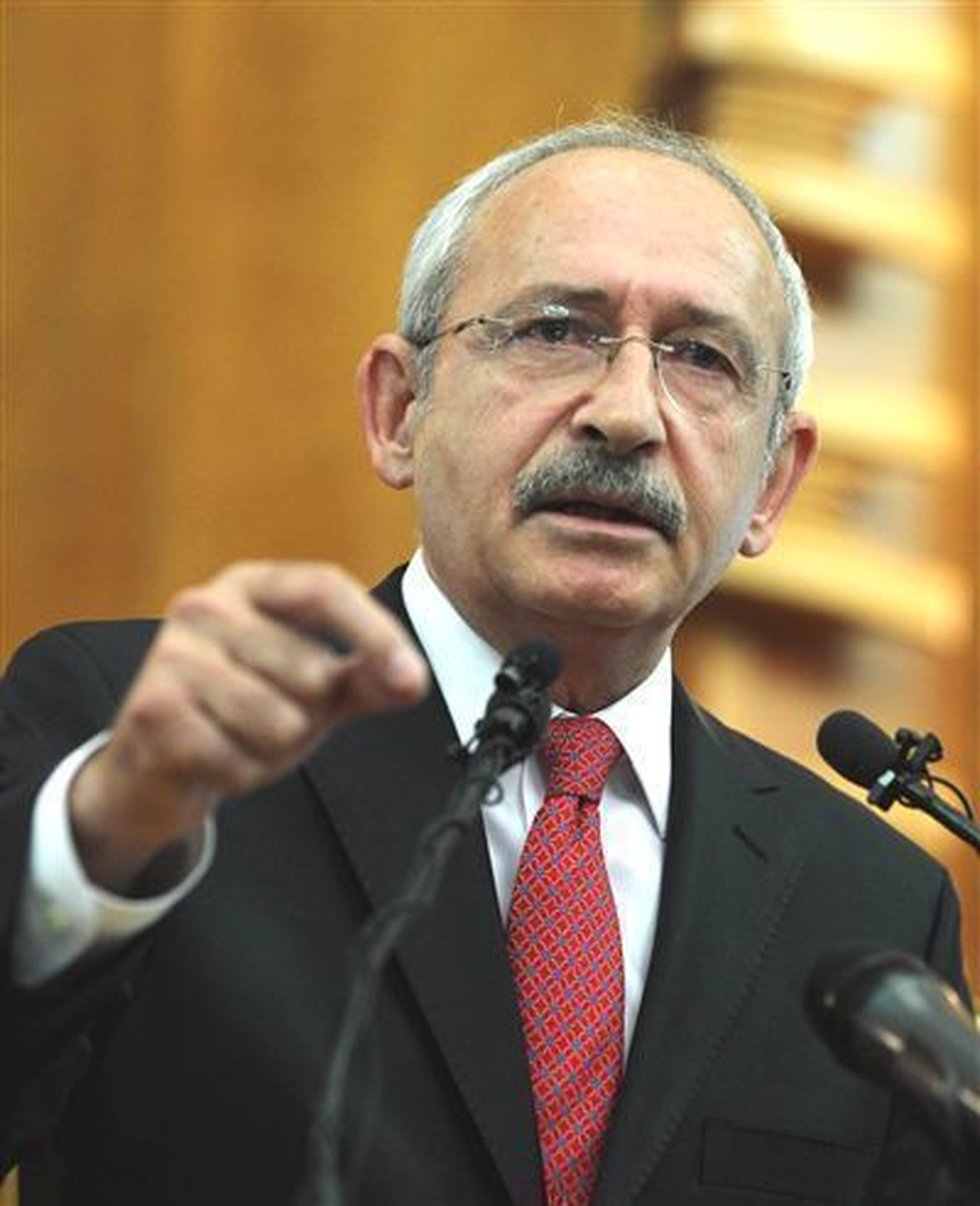 2kılıçdaroğlu : Amaç, Çarşı Grubu\'nu Sindirmek"