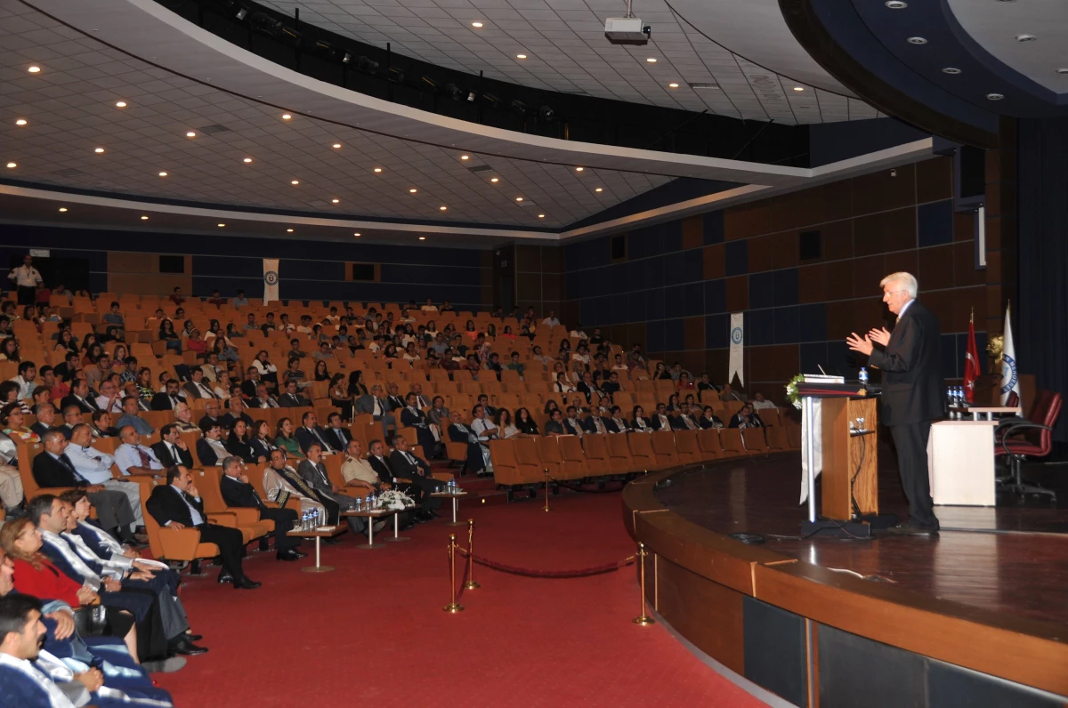 Adnan Menderes Üniversitesi 22. Akademik Yılına Merhaba Dedi