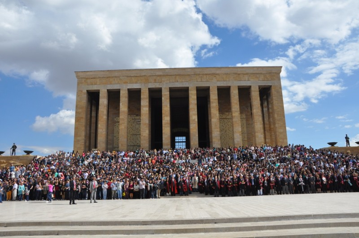 Ankara Üniversitesi Bilim Ateşini Yakıldı