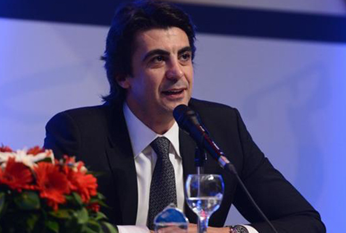 İbrahim Kutluay: Aslında Çok Bakımlı Bir Adam Değilim