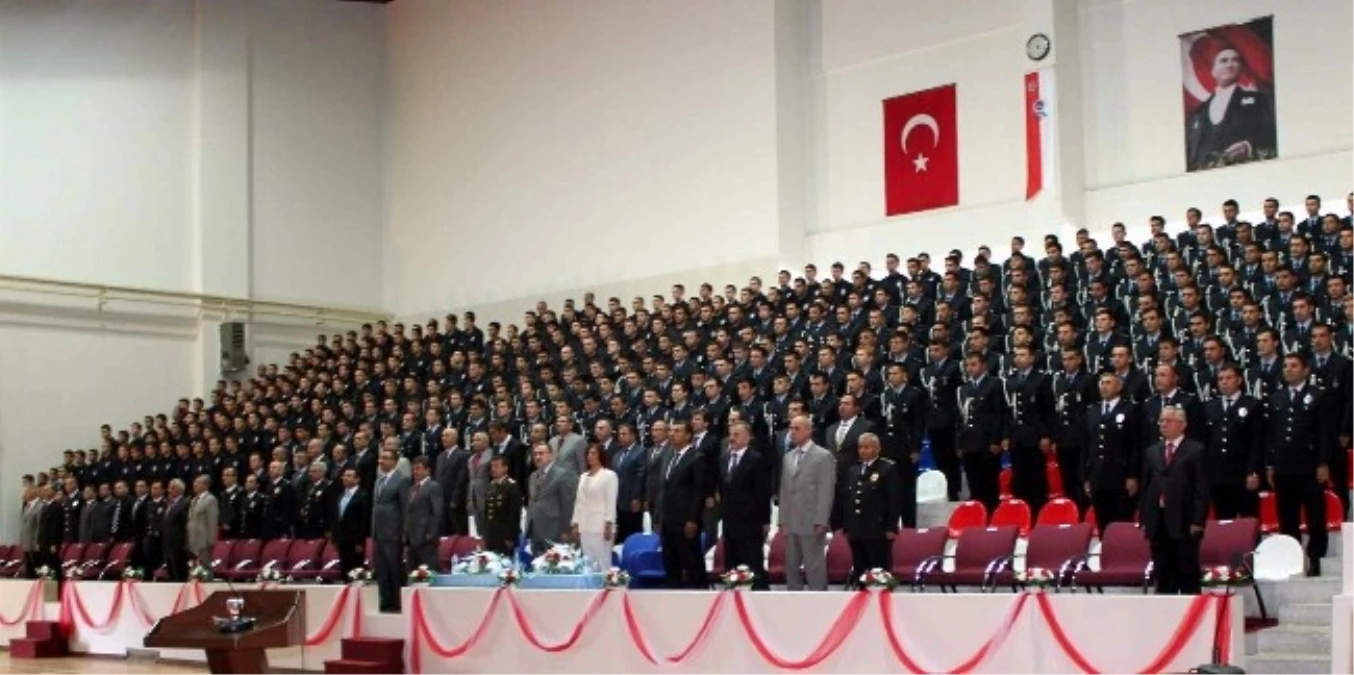 Aydın\'da 465 Polis Adayı Eğitime Başladı