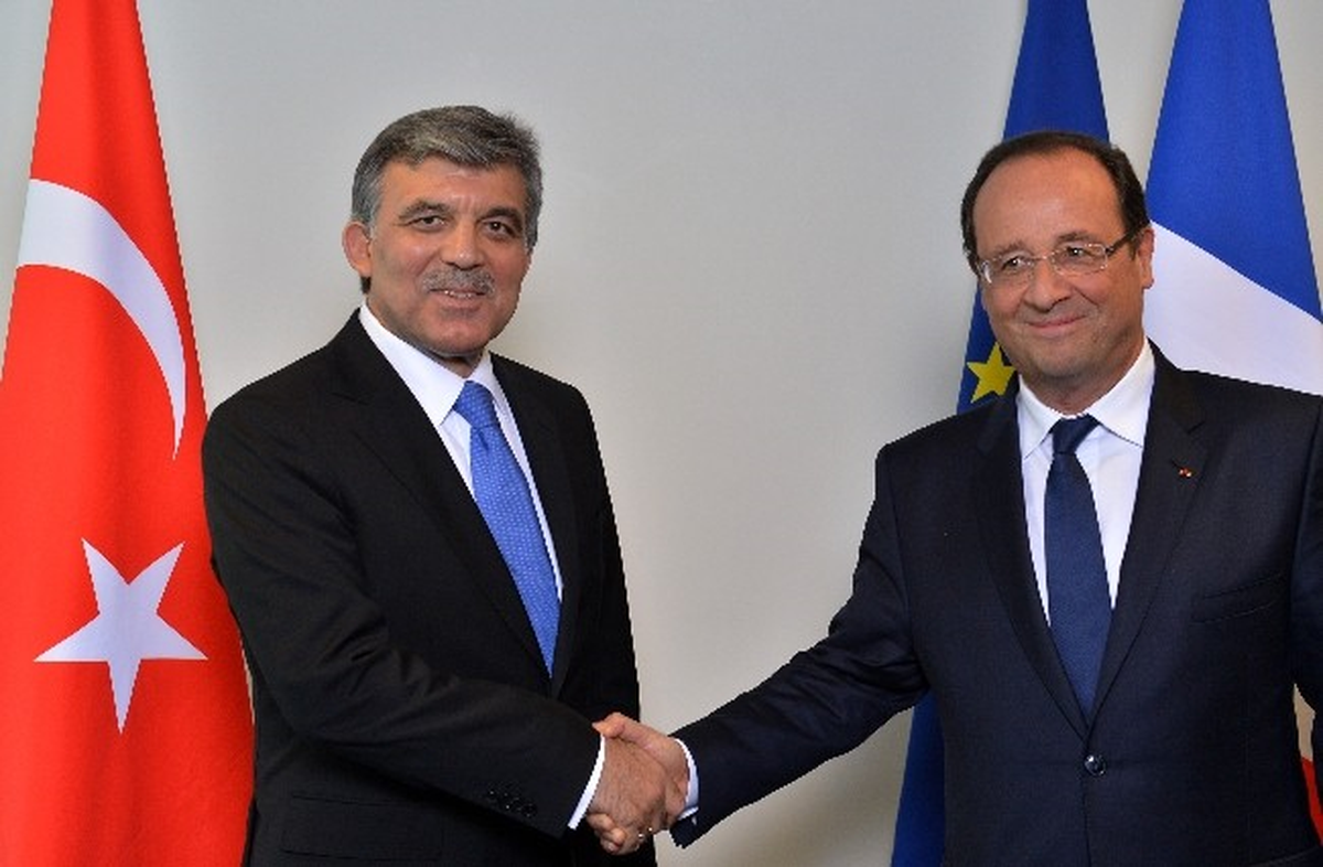 Cumhurbaşkanı Gül, Fransa Cumhurbaşkanı Hollande ile Görüştü