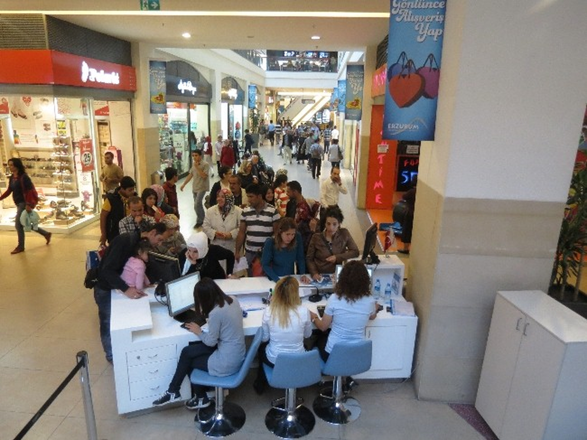 Erzurum AVM, Harcayanlara Parakart Kazandırıyor