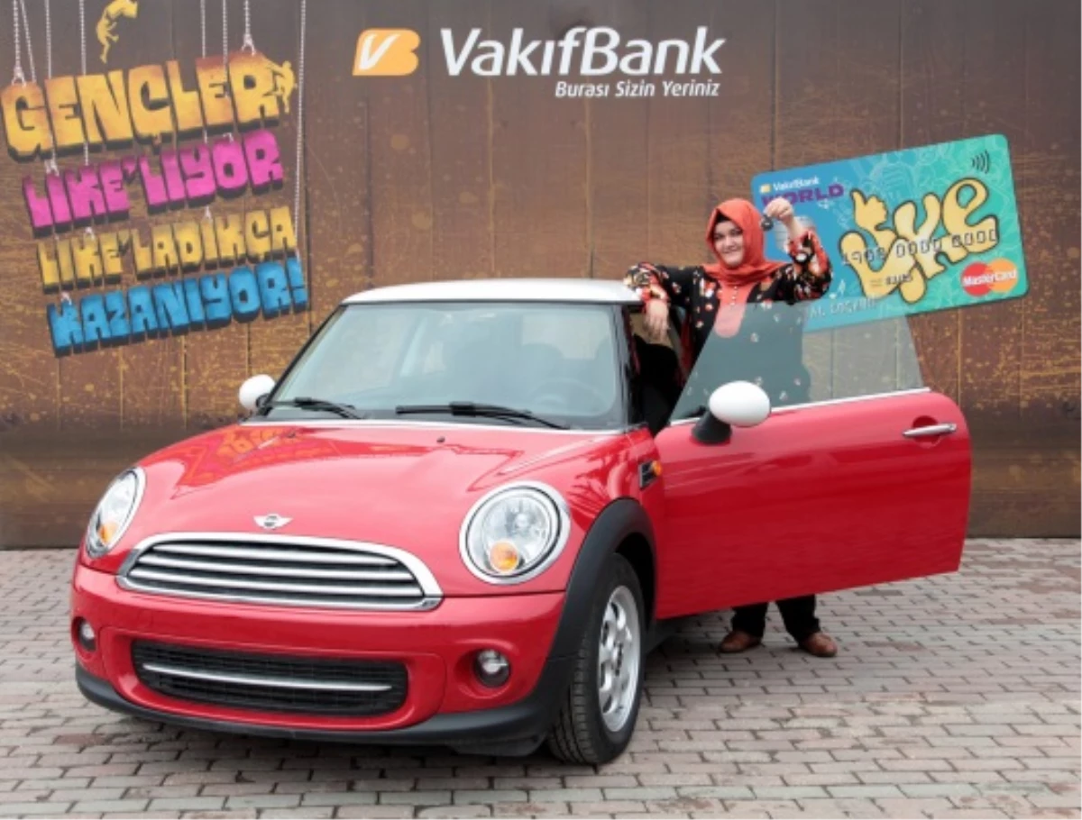 Genç VakıfBanklı Üniversiteye Mini Cooper\'ıyla Gidecek