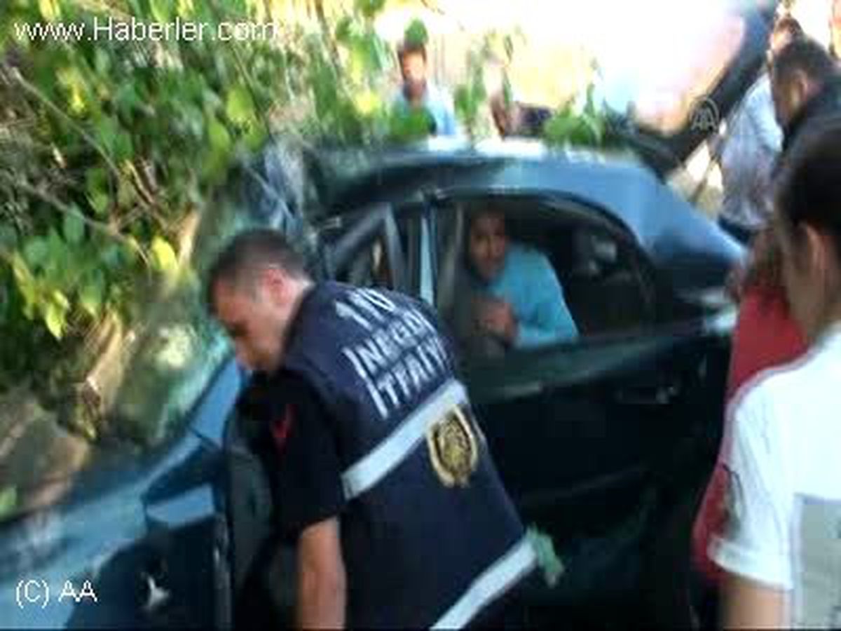 İnegöl\'de Trafik Kazası: 2 Yaralı