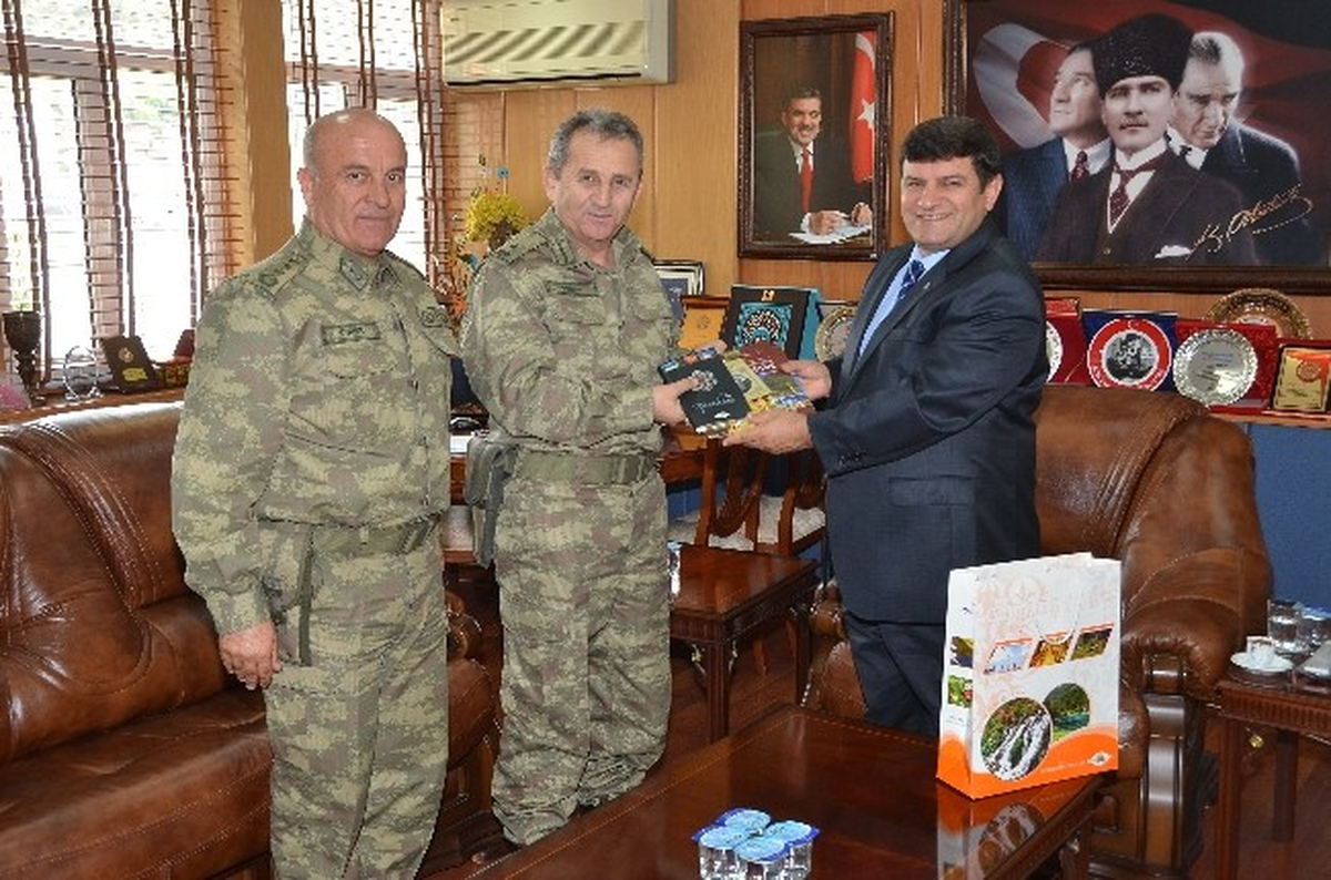 Jandarma Bölge Komutanı Vali Mayda\'yı Ziyaret Etti