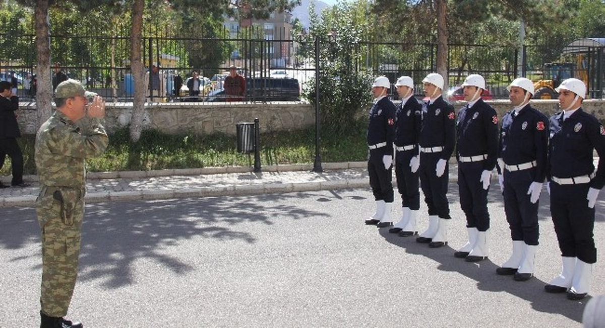 Kara Kuvvetleri Komutanı Orgeneral Akar, Erzurum\'da
