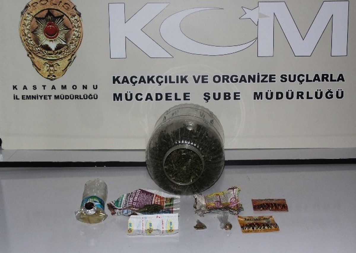 Kom\'dan Uyuşturucu Operasyonu
