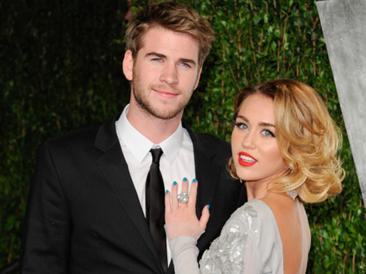 Miley Cyrus, Yapımcısıyla Aşk Yaşıyor