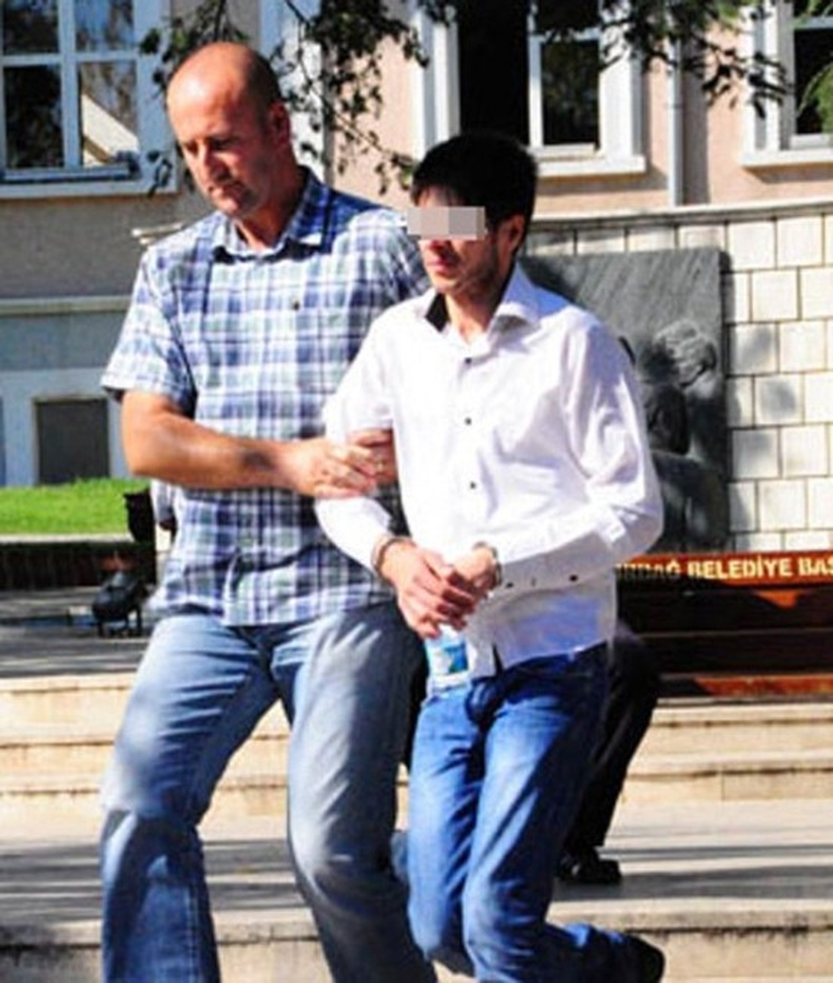 'Okutacağım' Dediği 13 Yaşındaki Kızı, Oğluyla Evlendirdi