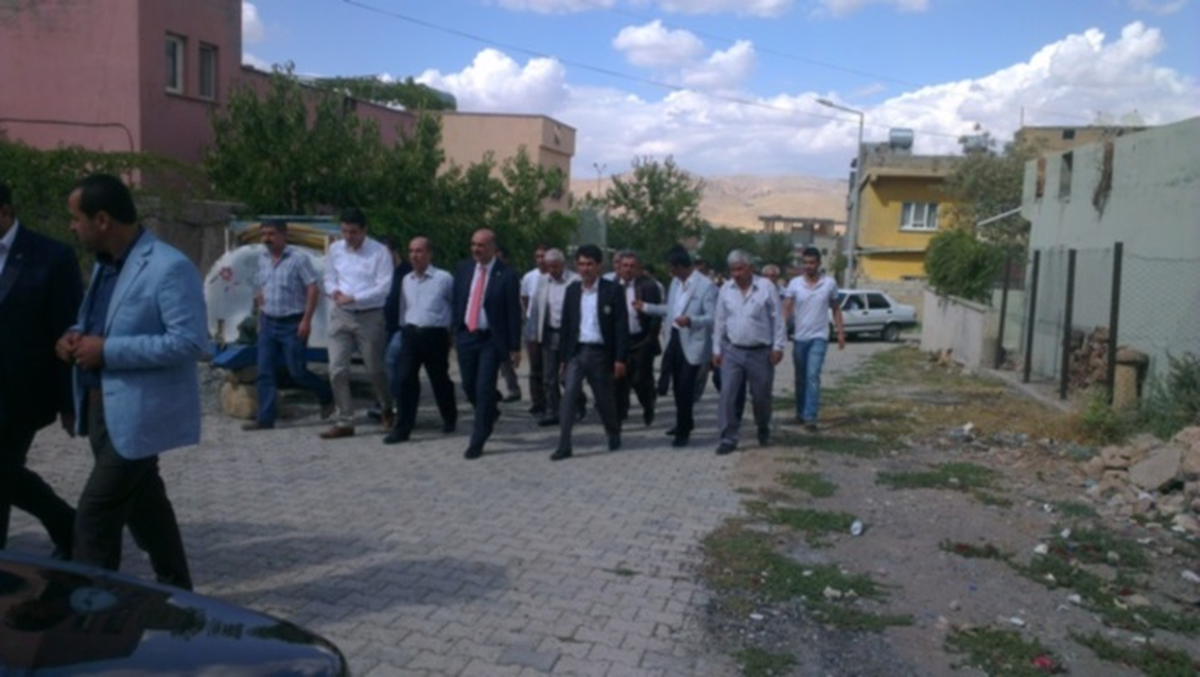 Özdemir: 80 Yıldır İhmal Edilen Bölgemiz Ciddi Hizmetler Almaya Başladı