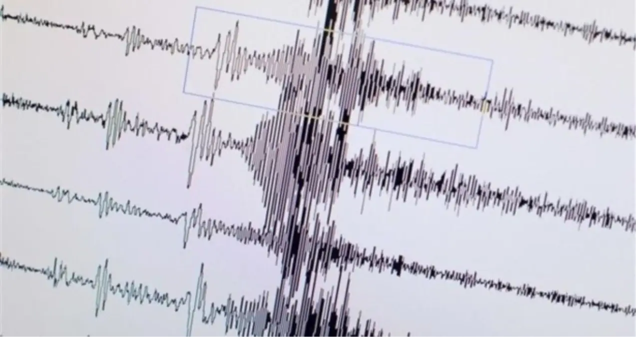 Pakistan\'da 7,7 Büyüklüğünde Deprem