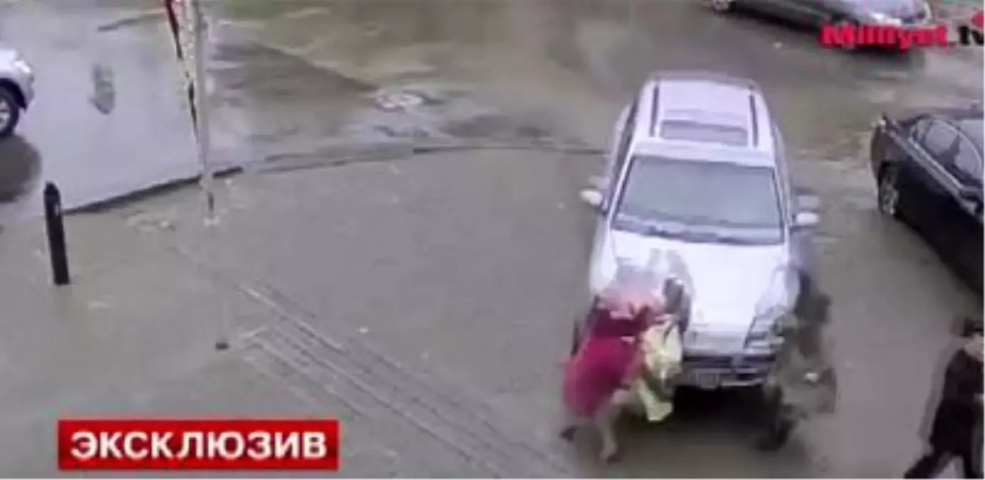 Pedalları Karıştıran Sürücü Yayaları Ezdi