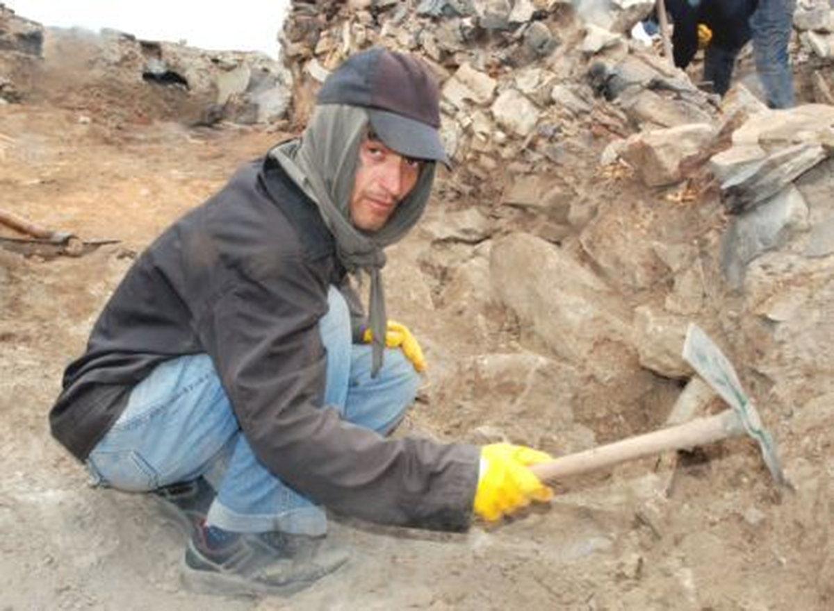 Seyitömer Höyüğü Kazıları, Köylülerin Geçim Kaynağı Oldu