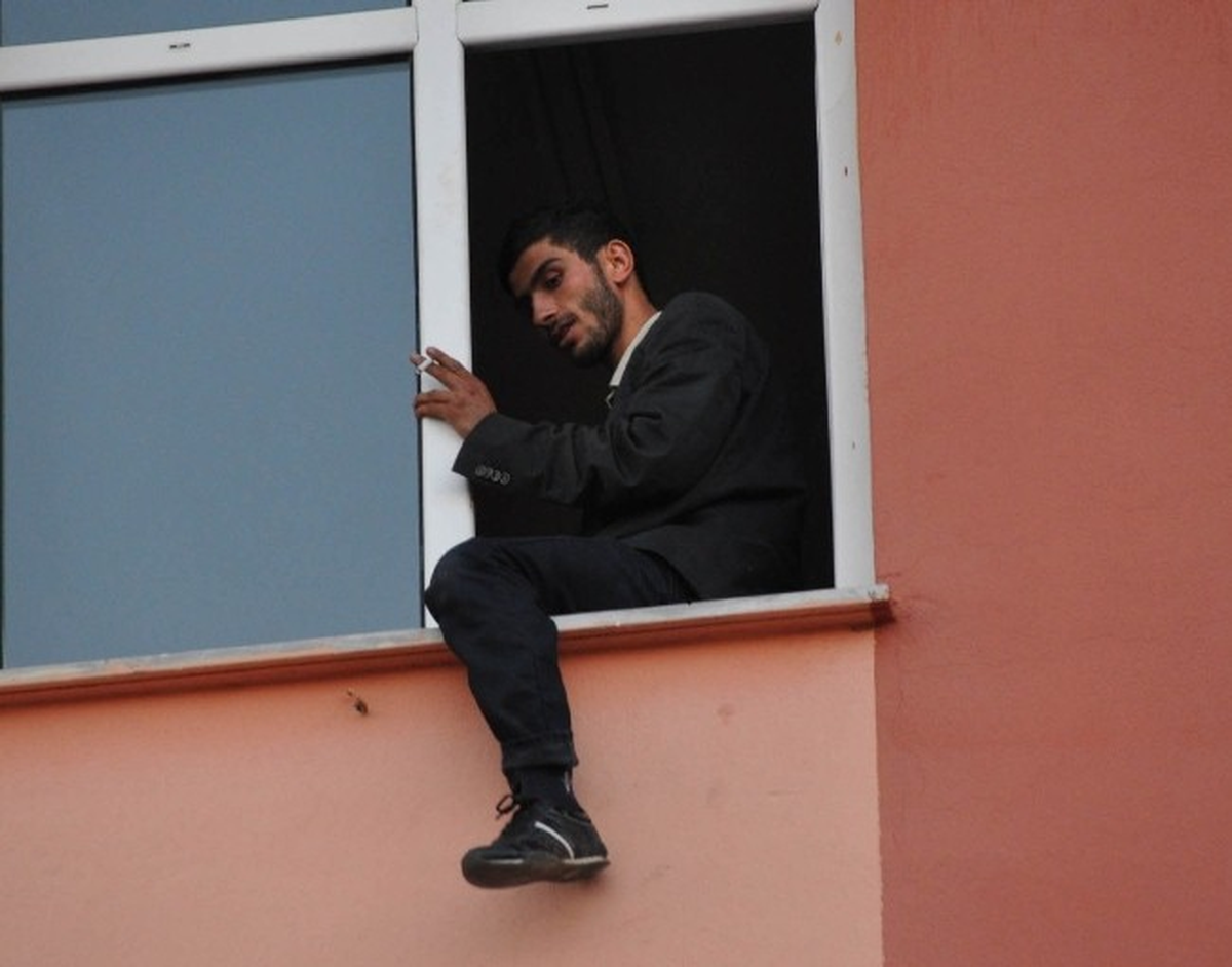 Zihinsel Engelli Genç İntihardan, Sigarayla Vazgeçti