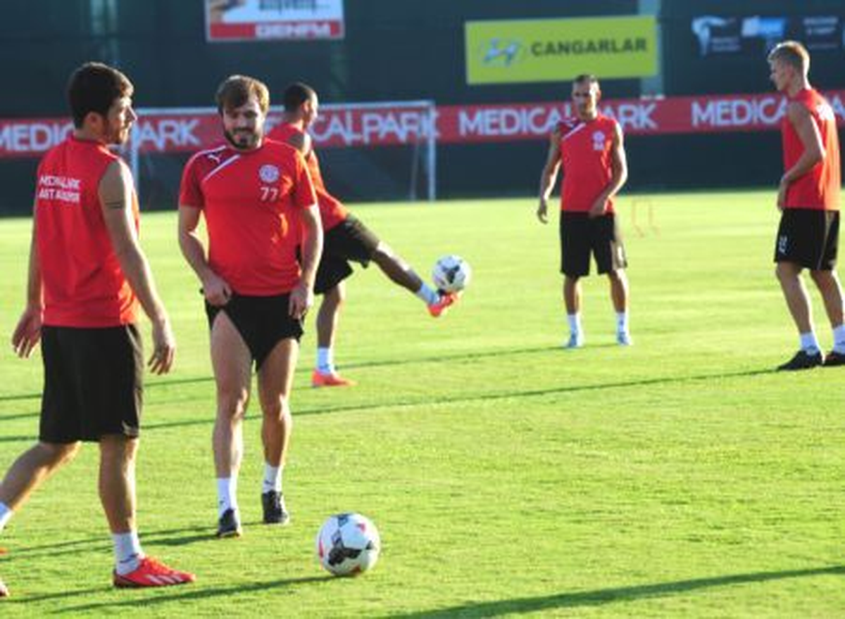 Antalyaspor, Beşiktaş Maçında 3 Puan Hedefliyor