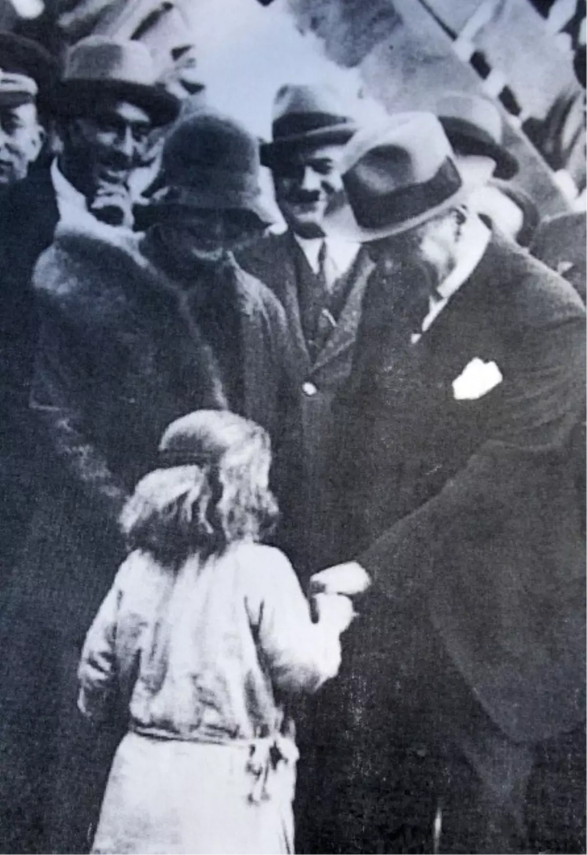 Atatürk'ün Elini Tutup Sevdiği O Kız Hayatını Kaybetti