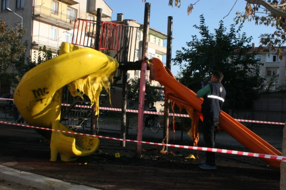 Çocuk Parkında Yangın