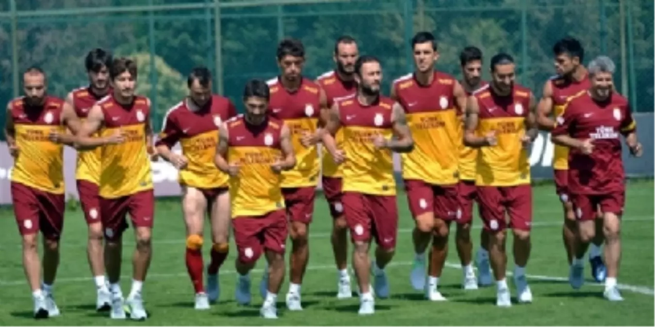 Galatasaray\'da Antrenman Hocasız Gerçekleşti