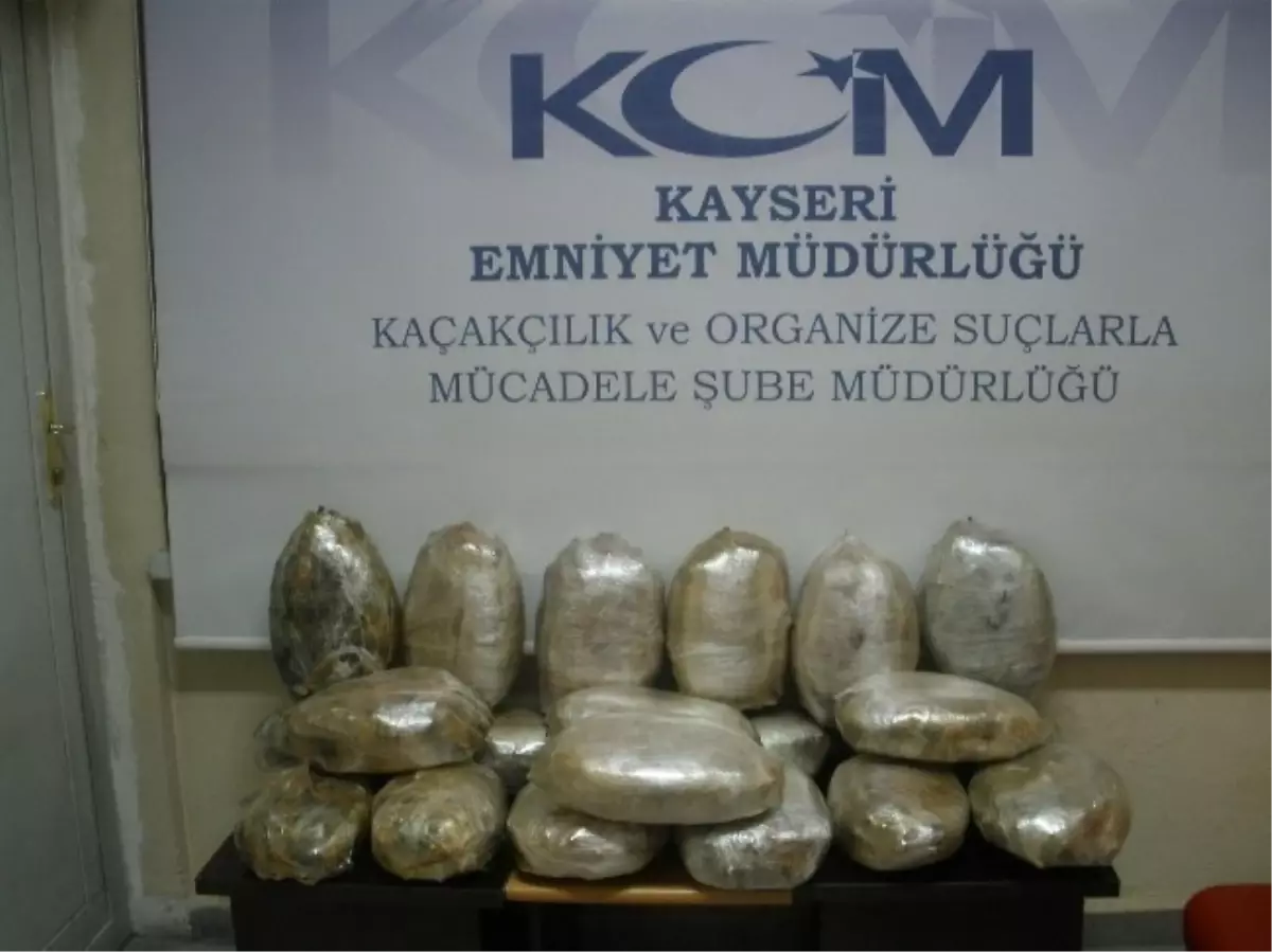 Kayseri\'de 139 Kilo Esrar ve 33 Kilo Eroin Ele Geçirildi