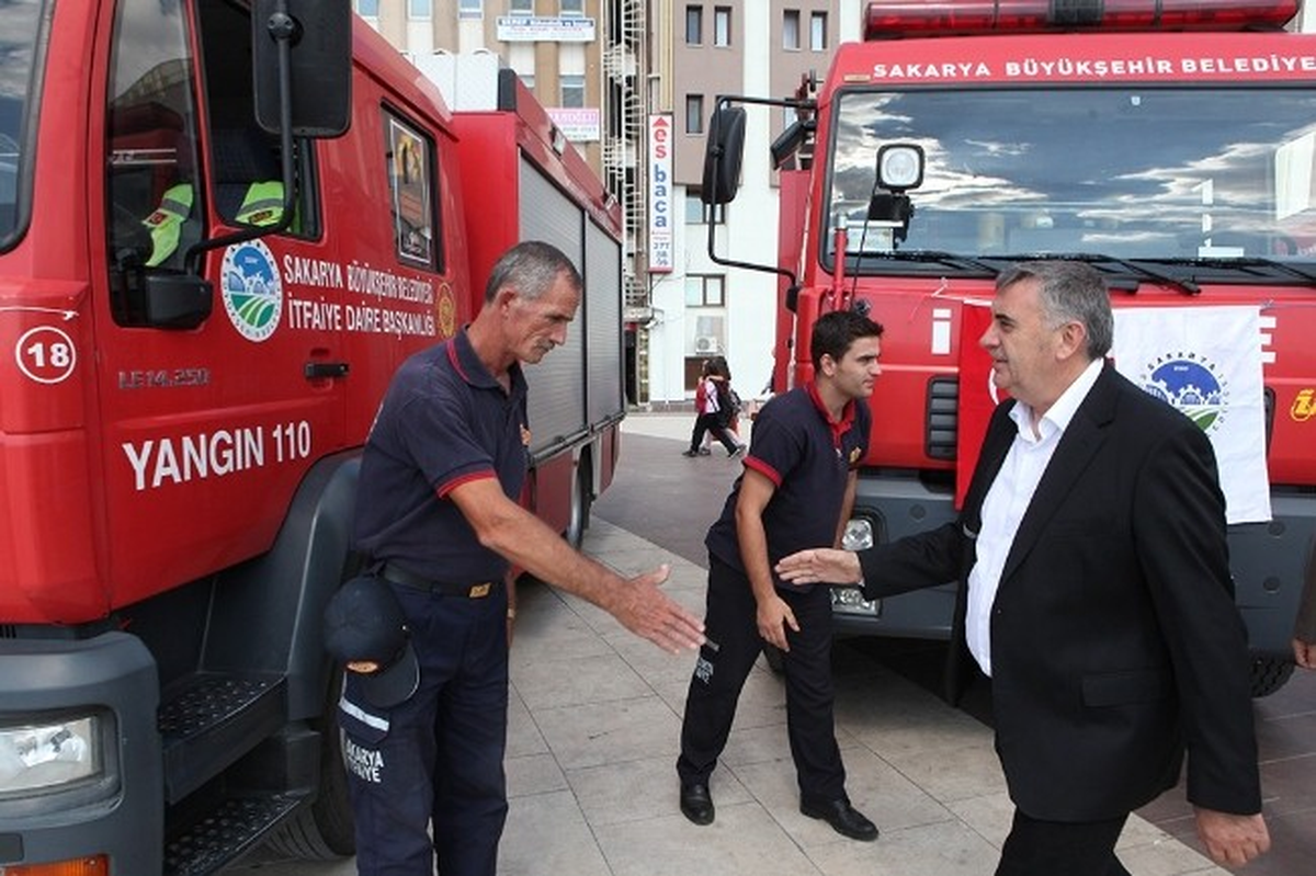 Kent Meydanı\'nda İtfaiye Haftası Kutlama Etkinlikleri Gerçekleştirildi