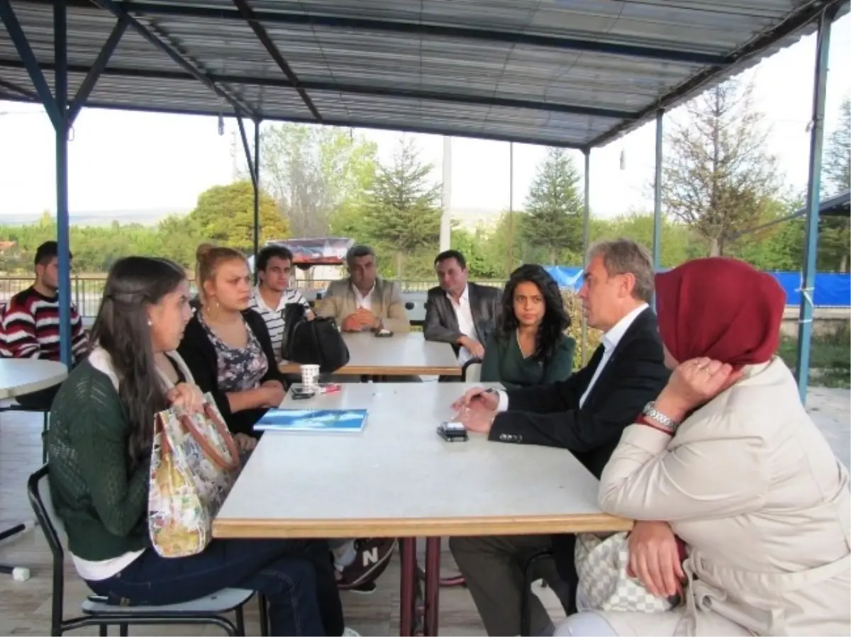 Milletvekili Kavuncu, Hisarcık Meslek Yüksek Okulu\'nu Ziyaret Etti