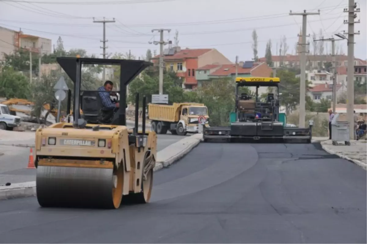 Niğde Belediyesi Asfaltlama Çalışmaları Aralıksız Devam Ediyor