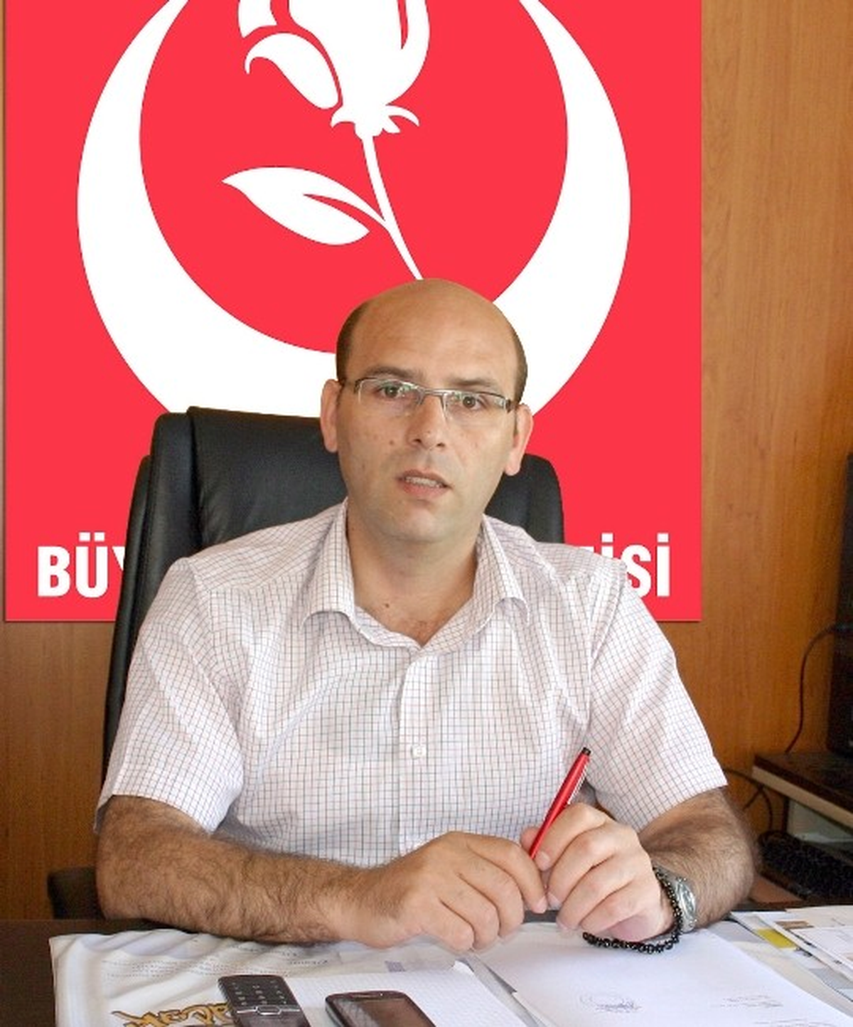 Oltu\'ya Bir \'Topçu Alayı\' Yakışır