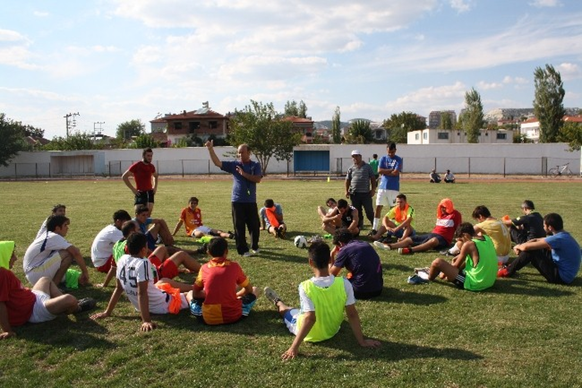 Selendi Belediyespor Tamgaz Lige Hazırlanıyor