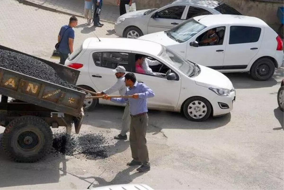 Mahalle Sakinleri Yollarının Asfaltlanması İstedi
