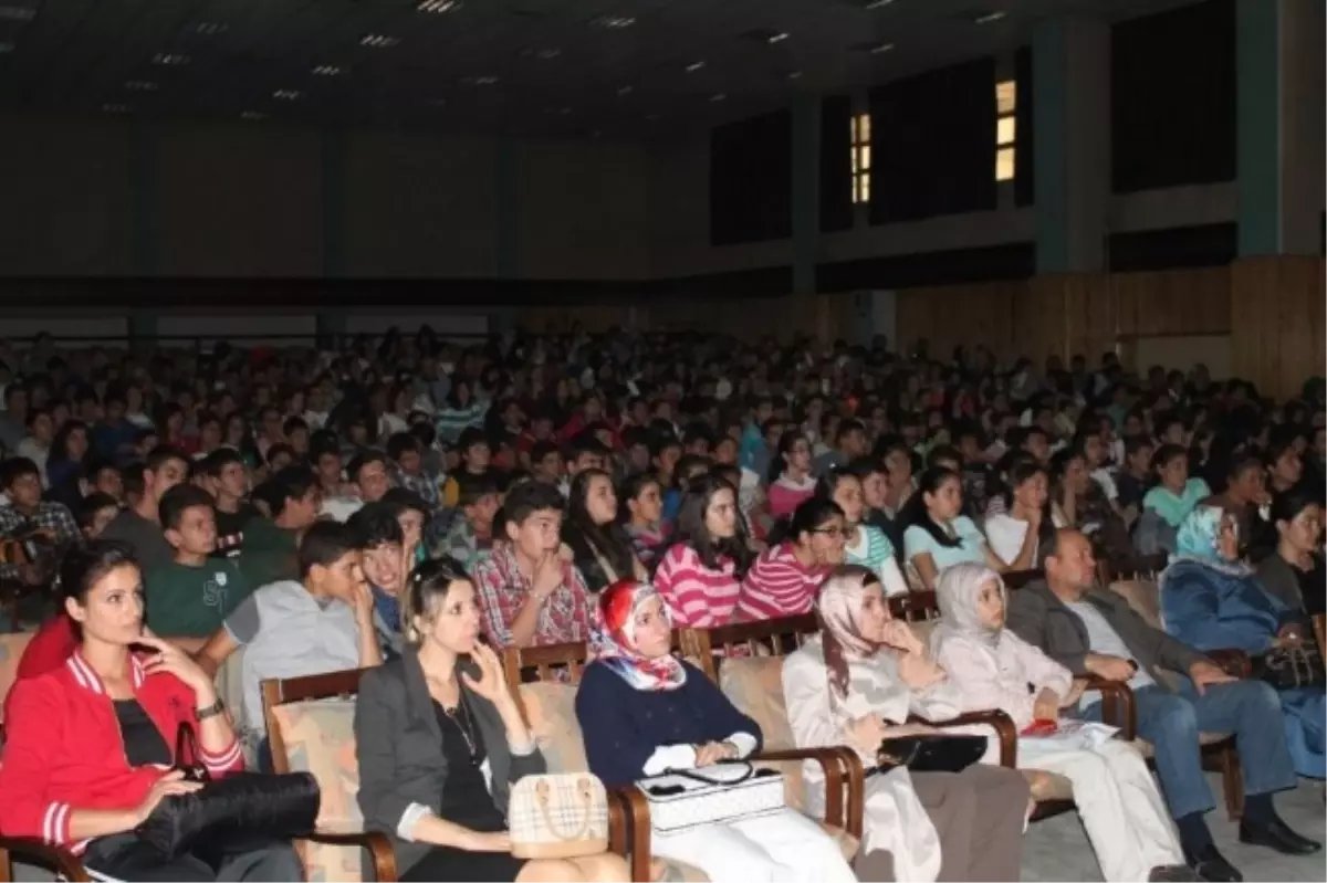 Temel Eğitimde Orta Öğretime Geçiş Sistemi Tanıtıldı